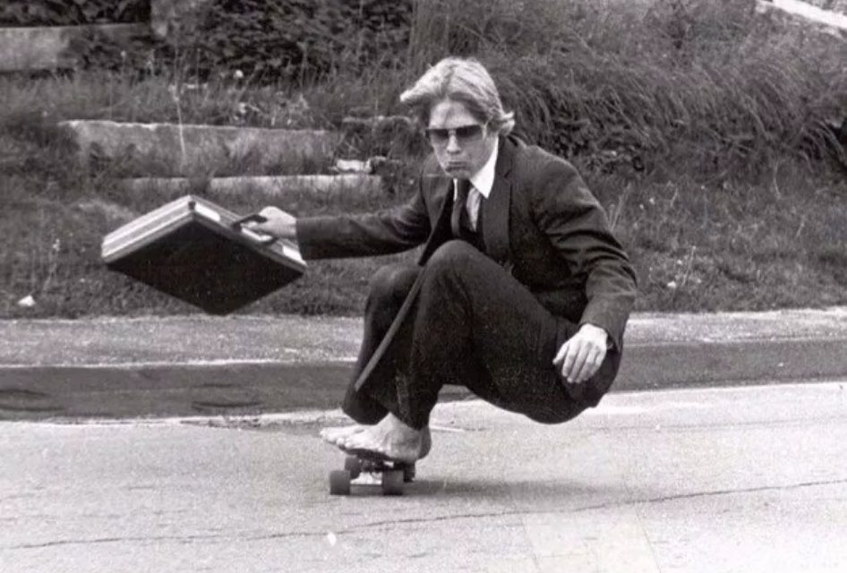 《年轻时最纠结莫过于决定这一生要做什么》— 王小波